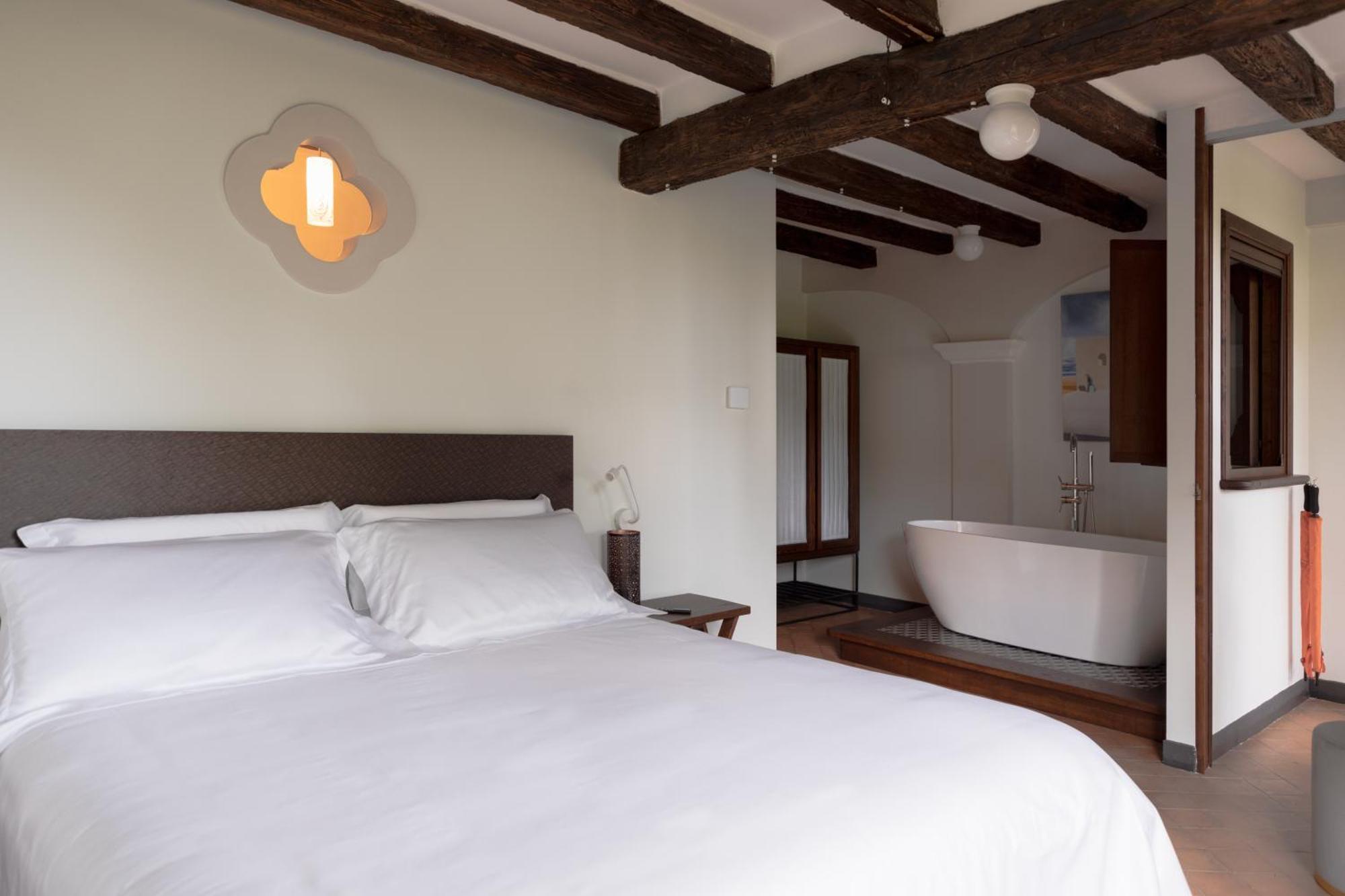 Dimora Storica Giorni Resort & Spa Pignola Luaran gambar